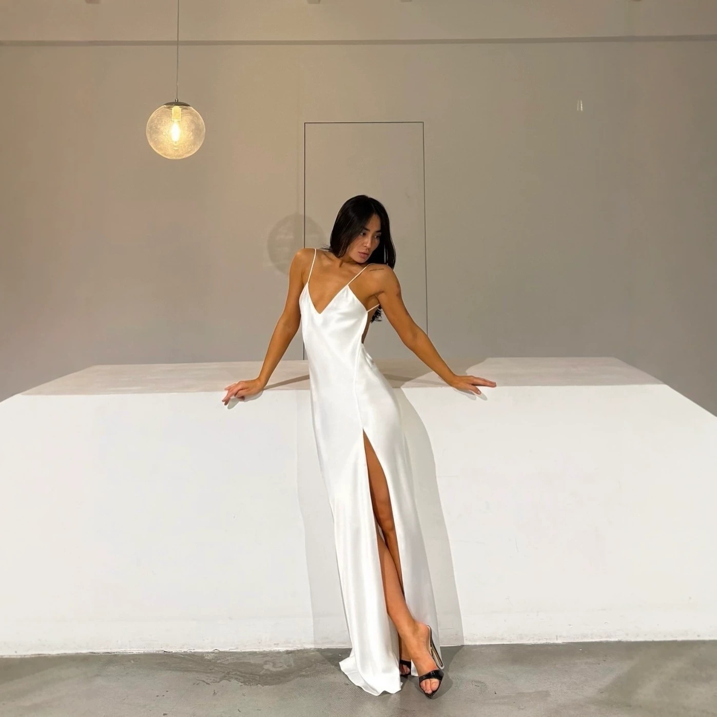Robe de soirée maxi en satin b - Elegant Satin Evening Gown Split avis et prix
