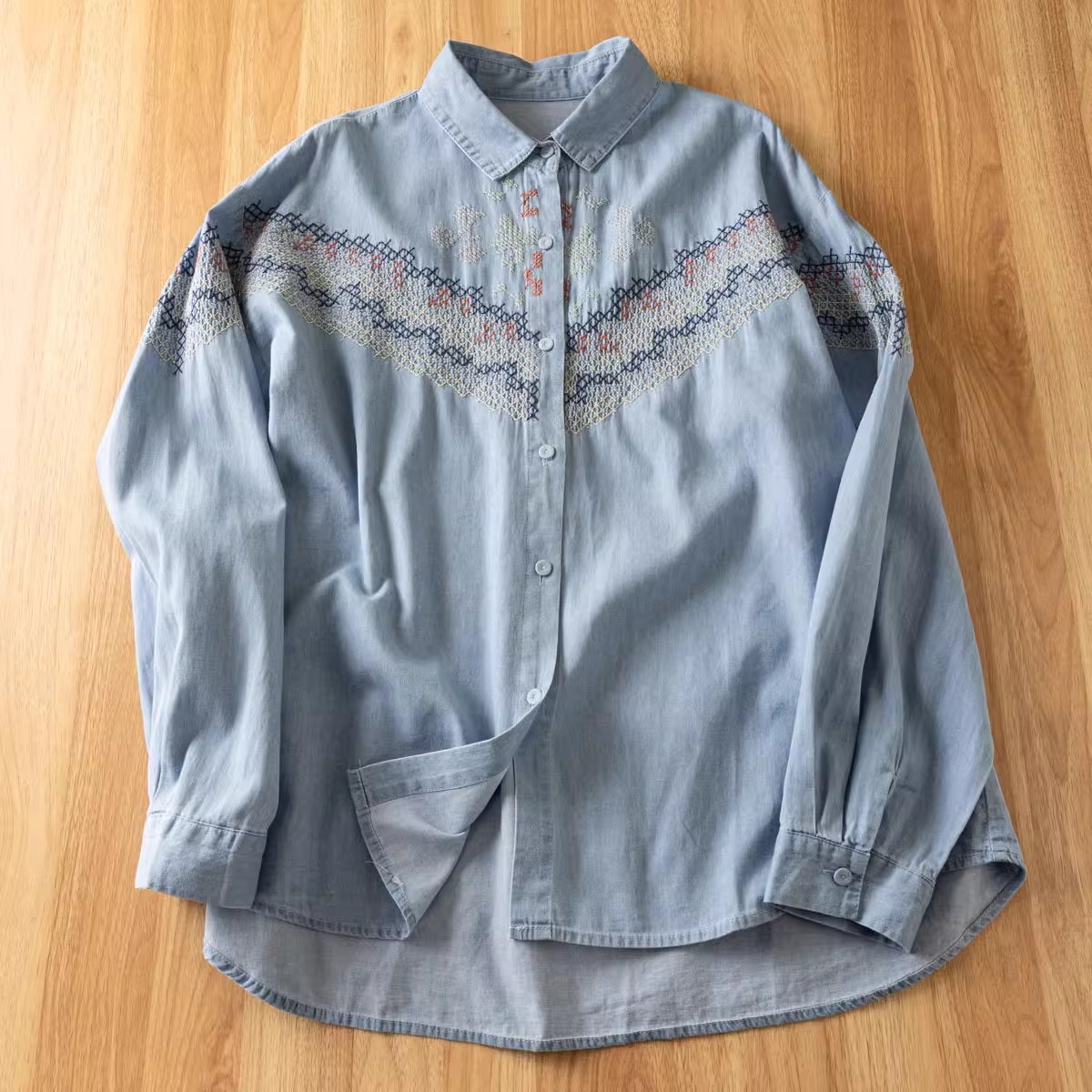 Chemise en jean brodée pour fe - Jeans avis et prix